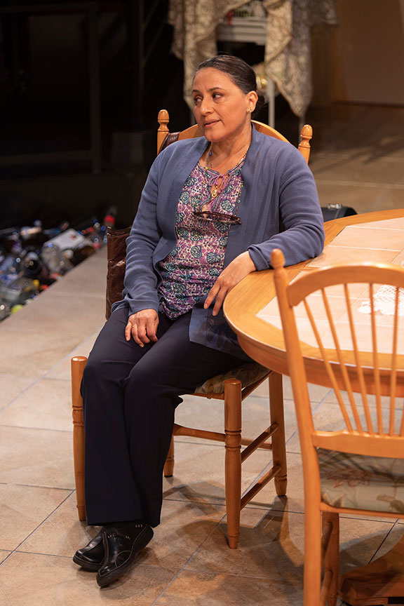 Zilah Mendoza as Alma in El Borracho, 2022. Photo by Jim Cox.