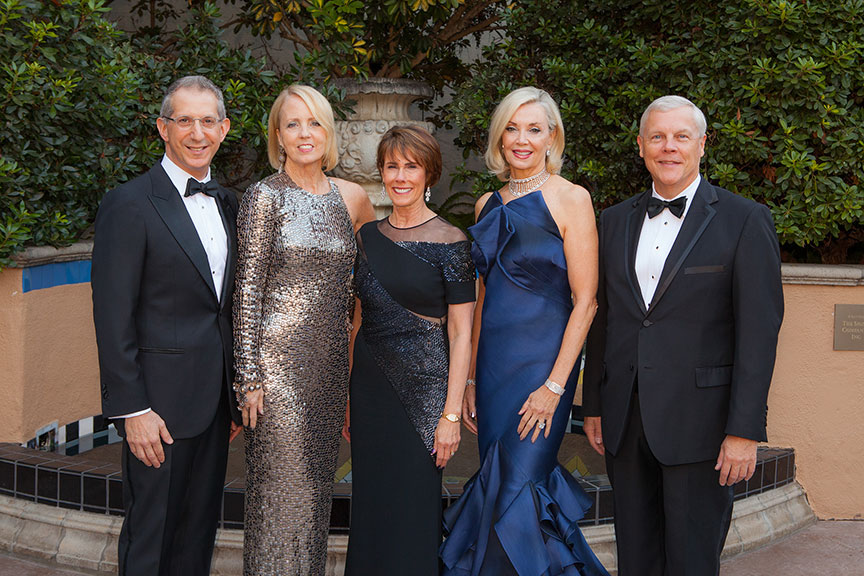 (from left) Erna Finci Viterbi Artistic Director Barry Edelstein, co-chairs Sheryl White, Nina Doede, Karen Cohn, and Managing Director Tim Shields. Photo by Melissa Jacobs.