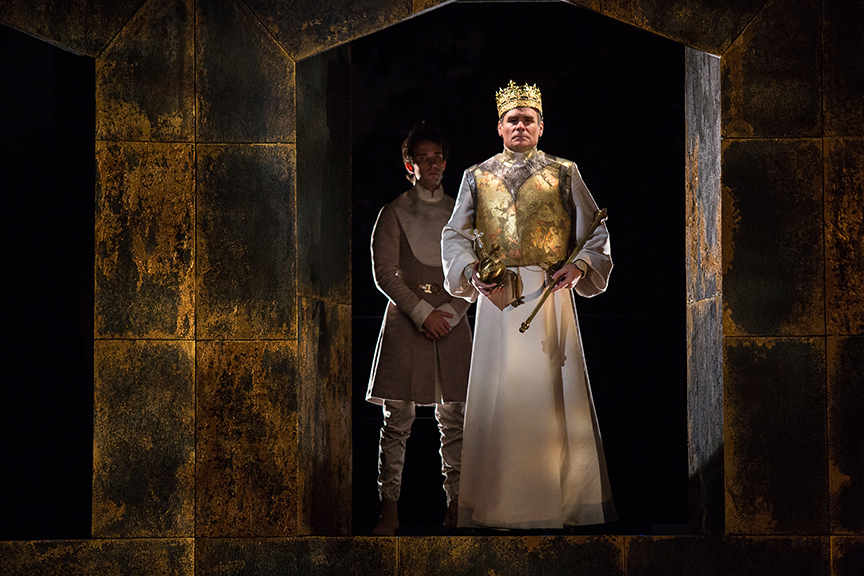 (from left) Jake Horowitz as Duke of Aumerle and Robert Sean Leonard as King Richard II in King Richard II, by William Shakespeare, directed by Erica Schmidt, running June 11 - July 15, 2017. Photo by Jim Cox.