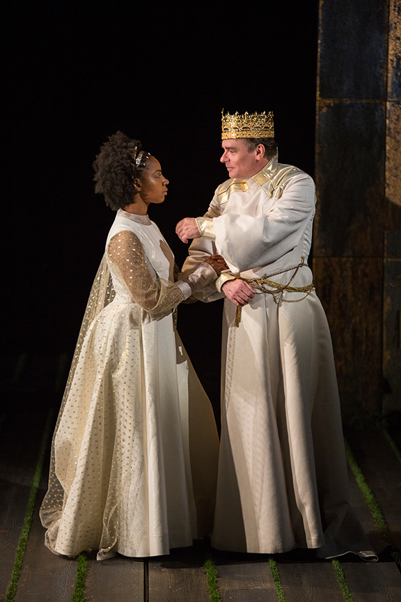 Nora Carroll as Queen Isabel and Robert Sean Leonard as King Richard II in King Richard II, by William Shakespeare, directed by Erica Schmidt, running June 11 - July 15, 2017. Photo by Jim Cox.