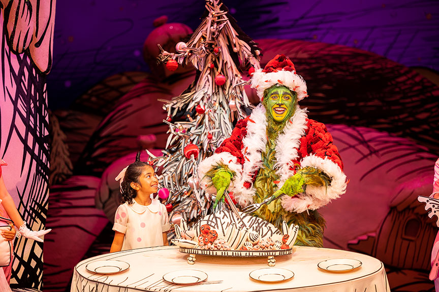 Issa Ally as Cindy-Lou Who and Andrew Polec as The Grinch in Dr. Seuss's How the Grinch Stole Christmas!, 2022. Photo by Rich Soublet II.