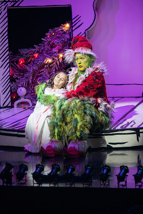 Iris Manter as Cindy-Lou Who and Andrew Polec as The Grinch in Dr. Seuss’s How the Grinch Stole Christmas!, 2023. Photo by Jim Cox.